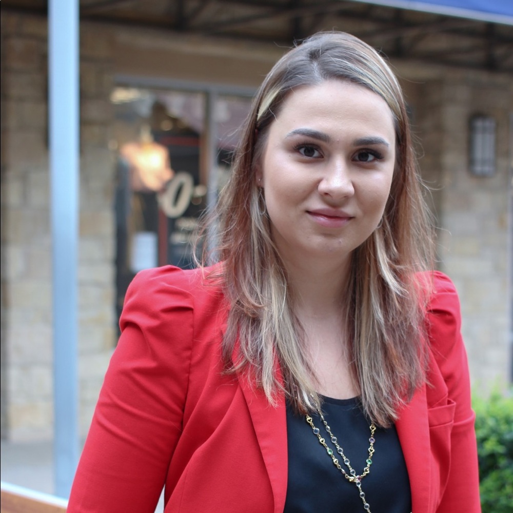 Meet your Posher, Angelina